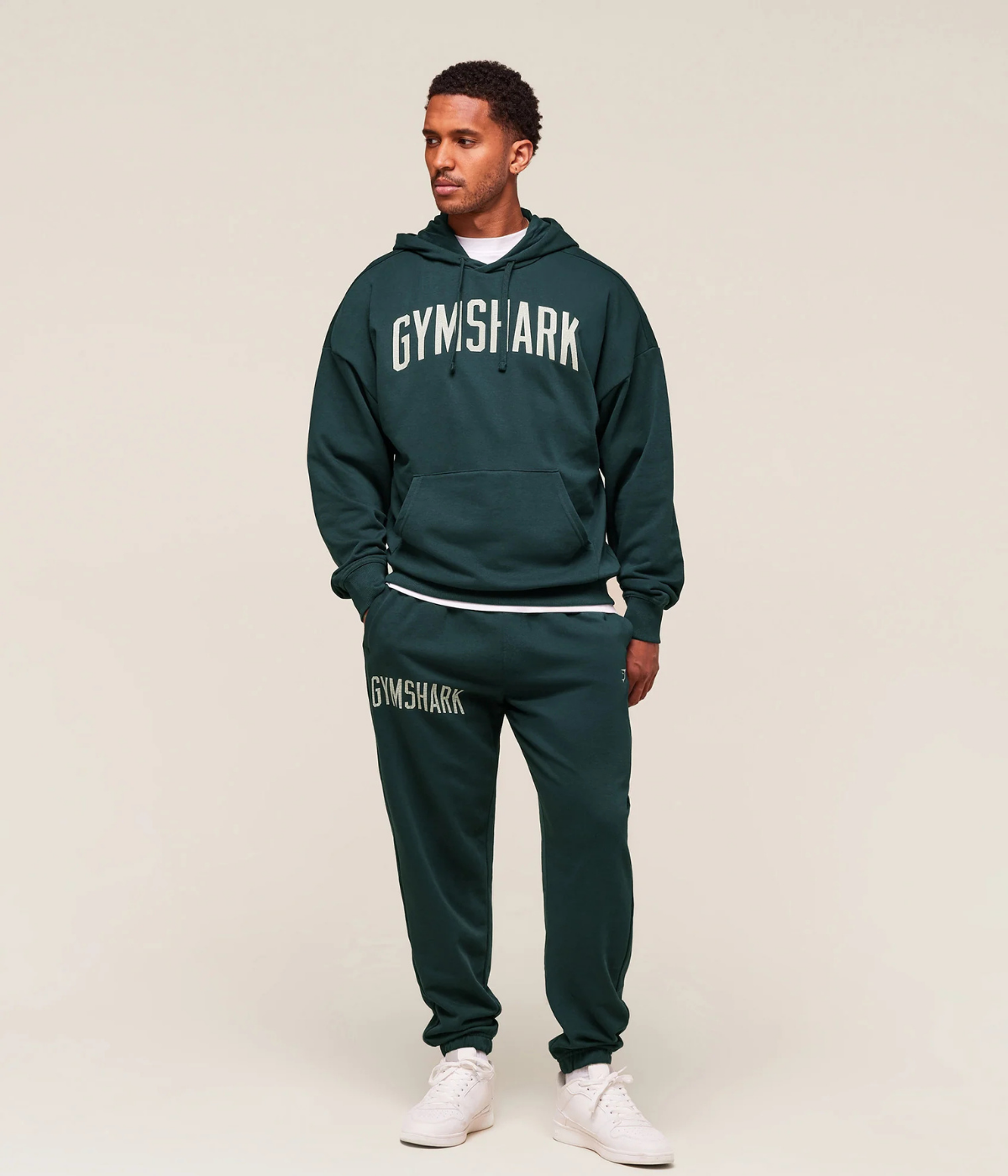 GYMSHARK Eskitilmiş Grafik Detaylı Siyah Sweatshirt