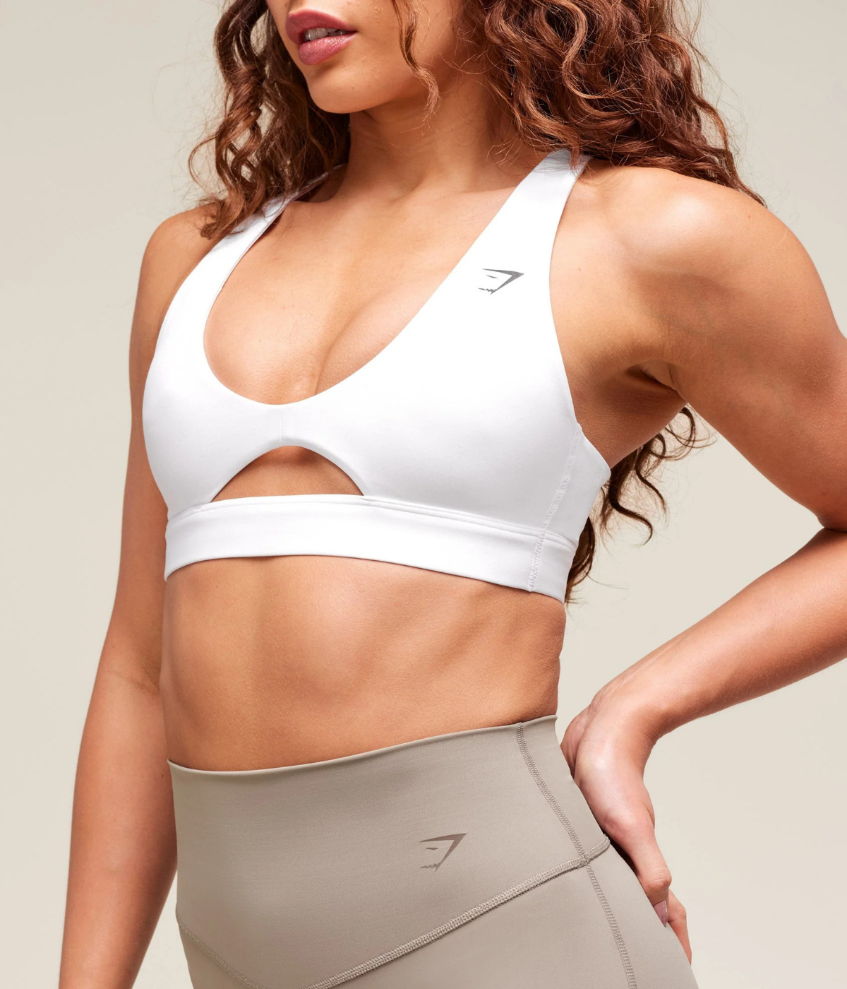 GYMSHARK Peek-A-Boo Siyah Spor Sütyeni