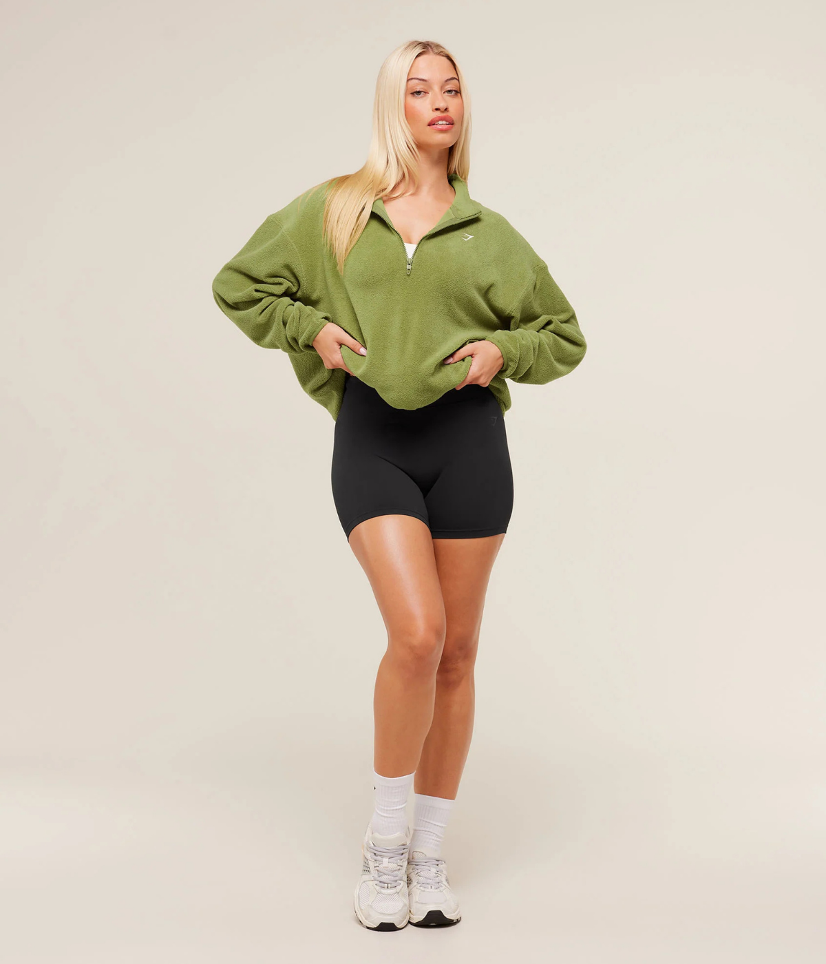 GYMSHARK Polar Çeyrek Fermuarlı Siyah Sweat