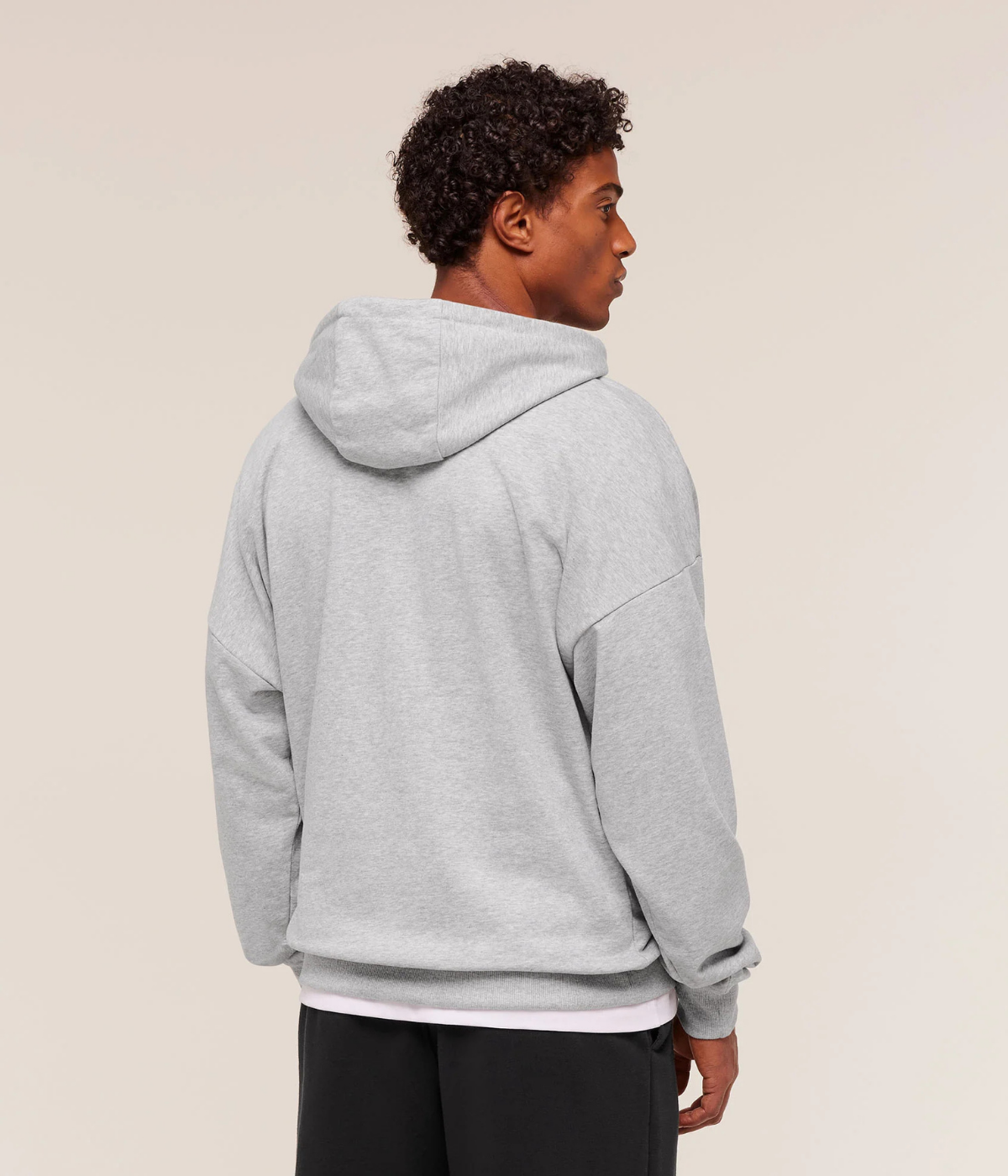 GYMSHARK Eskitilmiş Grafik Detaylı Siyah Sweatshirt