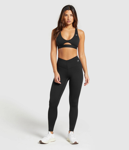 GYMSHARK Peek-A-Boo Siyah Spor Sütyeni